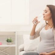 How Much Water Should a Pregnant Woman Drink